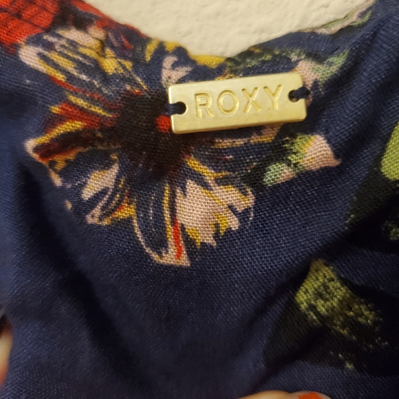 NWT Roxy Floral Dress cover up - Picture 3 of 6